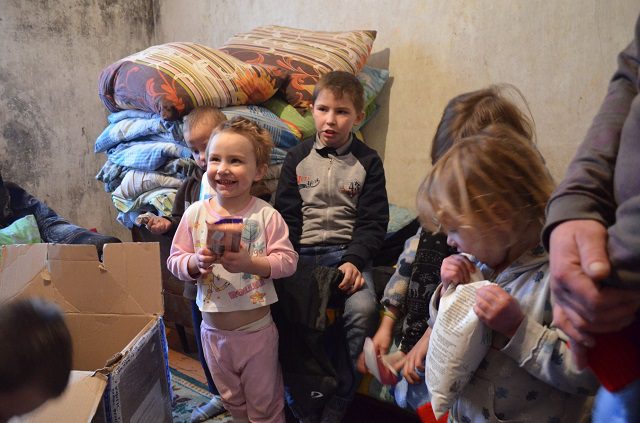На помощь Донбассу собрано уже больше трети необходимой суммы!