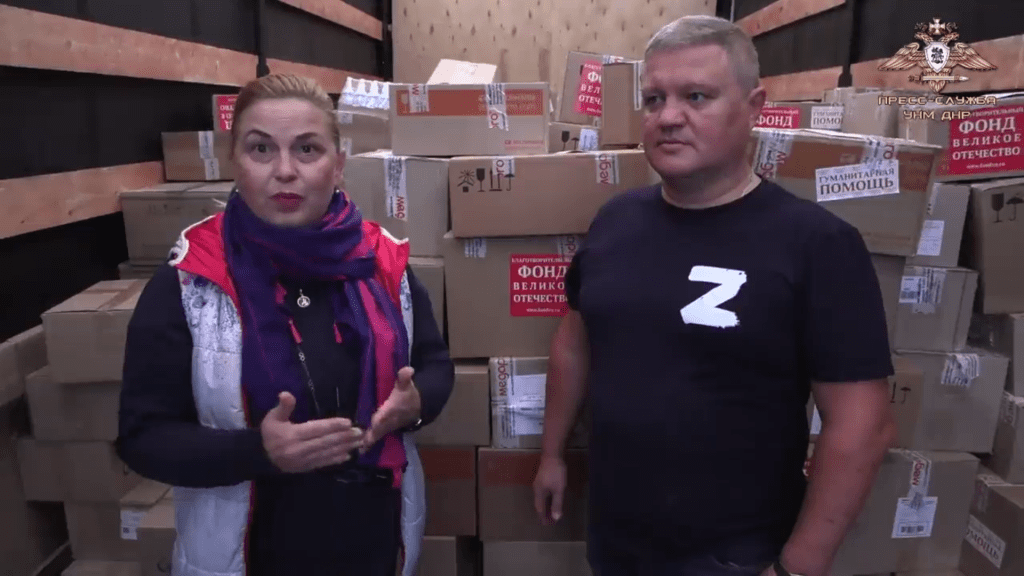 Пресс-служба Народной Милиции ДНР опубликовало репортаж о доставке гуманитарного груза от Благотворительного Фонда «Великое Отечество»
